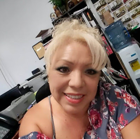 Meet your Posher, Aurora - Picture 1 of 1